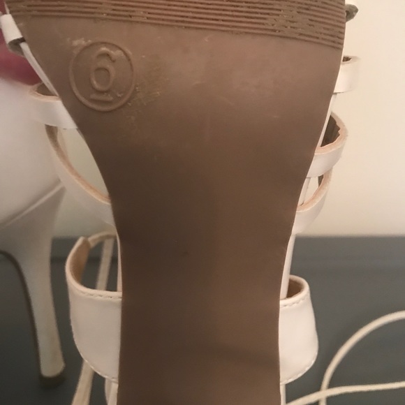 Heels - Picture 4 of 4